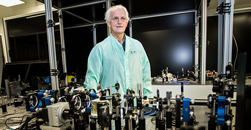 Rencontre avec le prix Nobel de physique 2018, Gérard Mourou.
