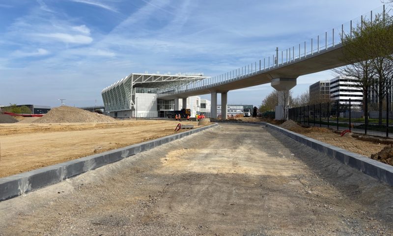 🚉 Ligne 18 – Aménagement des parvis de gare